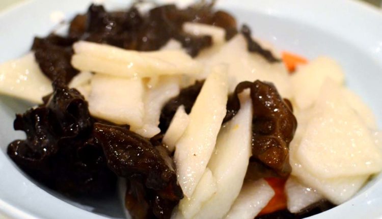 木耳炒山藥 | 大鴨梨 DAYALI Beijing Roast Duck | 35easy