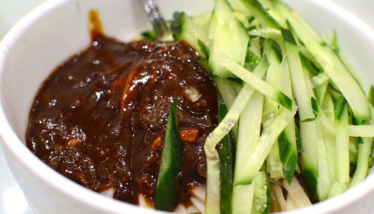 炸醬麵 | 大鴨梨 DAYALI Beijing Roast Duck | 35easy