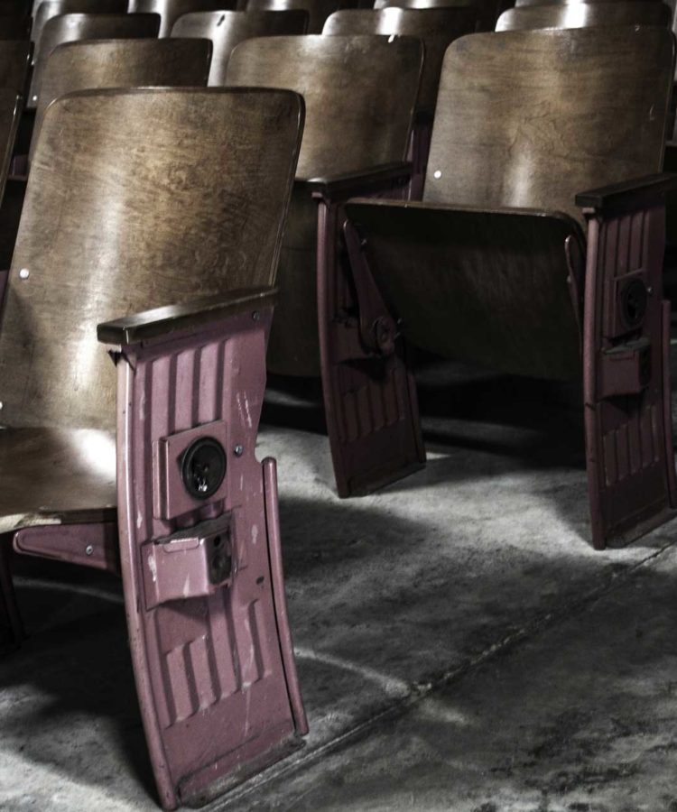 THEATER