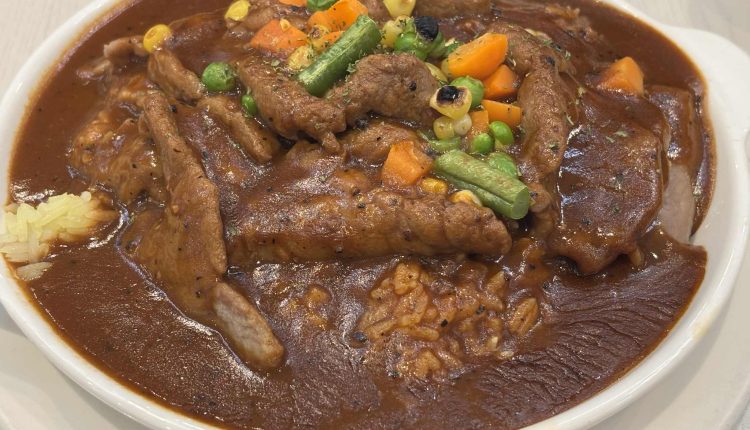黑椒牛肉焗飯 | 金鳳餐廳 Phoenix Restaurant | 35easy
